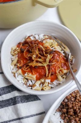  Koshari: ¡Un plato vegano irresistible que combina especias cálidas y sabores frescos del Mediterráneo!